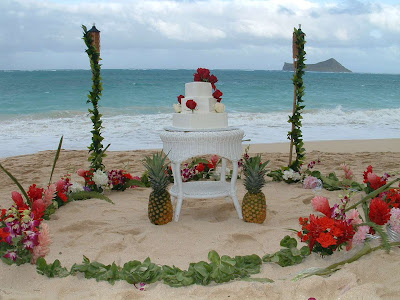 7 Ways Of Using Flowers At Your Beach Wedding