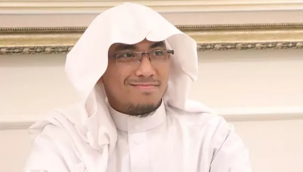 Baliho HRS Diturunkan TNI, Ustadz Maaher: Kita Ucapkan Ribuan Terima Kasih