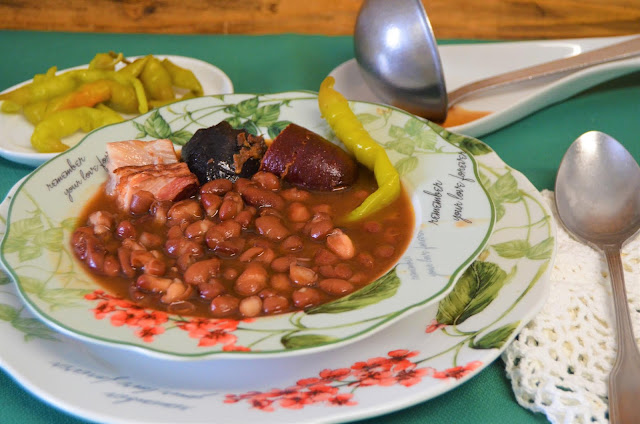 alubias de Tolosa, alubias de Tolosa con sacramentos, la autentica receta de alubias de Tolosa con sacramentos, que son sacramentos, receta de alubias de Tolosa, recetas con sacramentos, las delicias de Mayte,