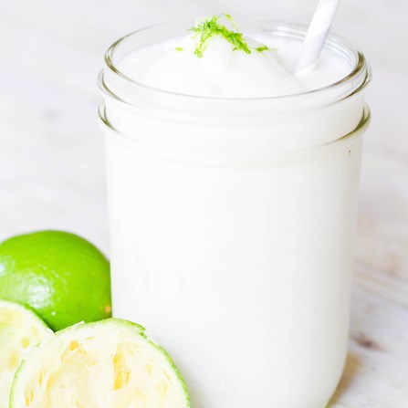 COCONUT LIME SMOOTHIE #drink #cocktails