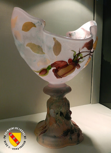 NANCY (54) - Musée de l'Ecole de Nancy : Coupe Simon d'Emile Gallé (1901)