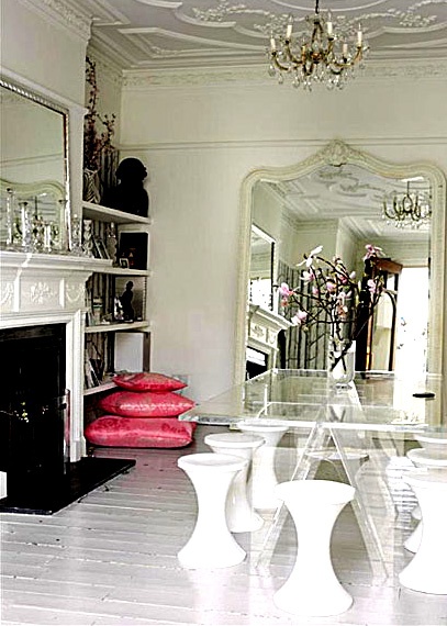 beautiful traditional room oversized mirror