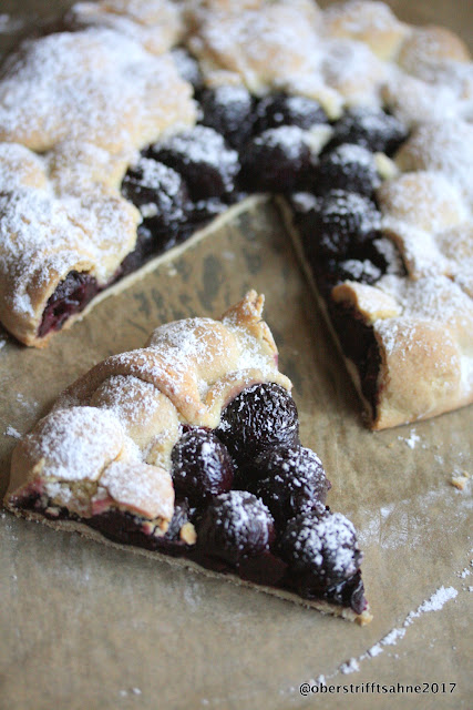 Galette mit Kirschen