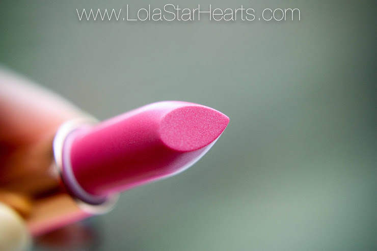 review swatch photo The Body Shop ColourGlide Shine Lip Colour Lipsticks 12 ruby sparkle 04 pink flash