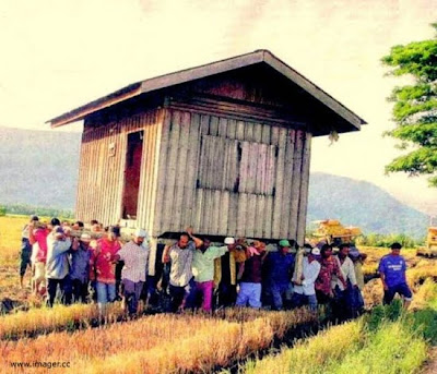 Cara Pindah Rumah Paling Aneh di Dunia 