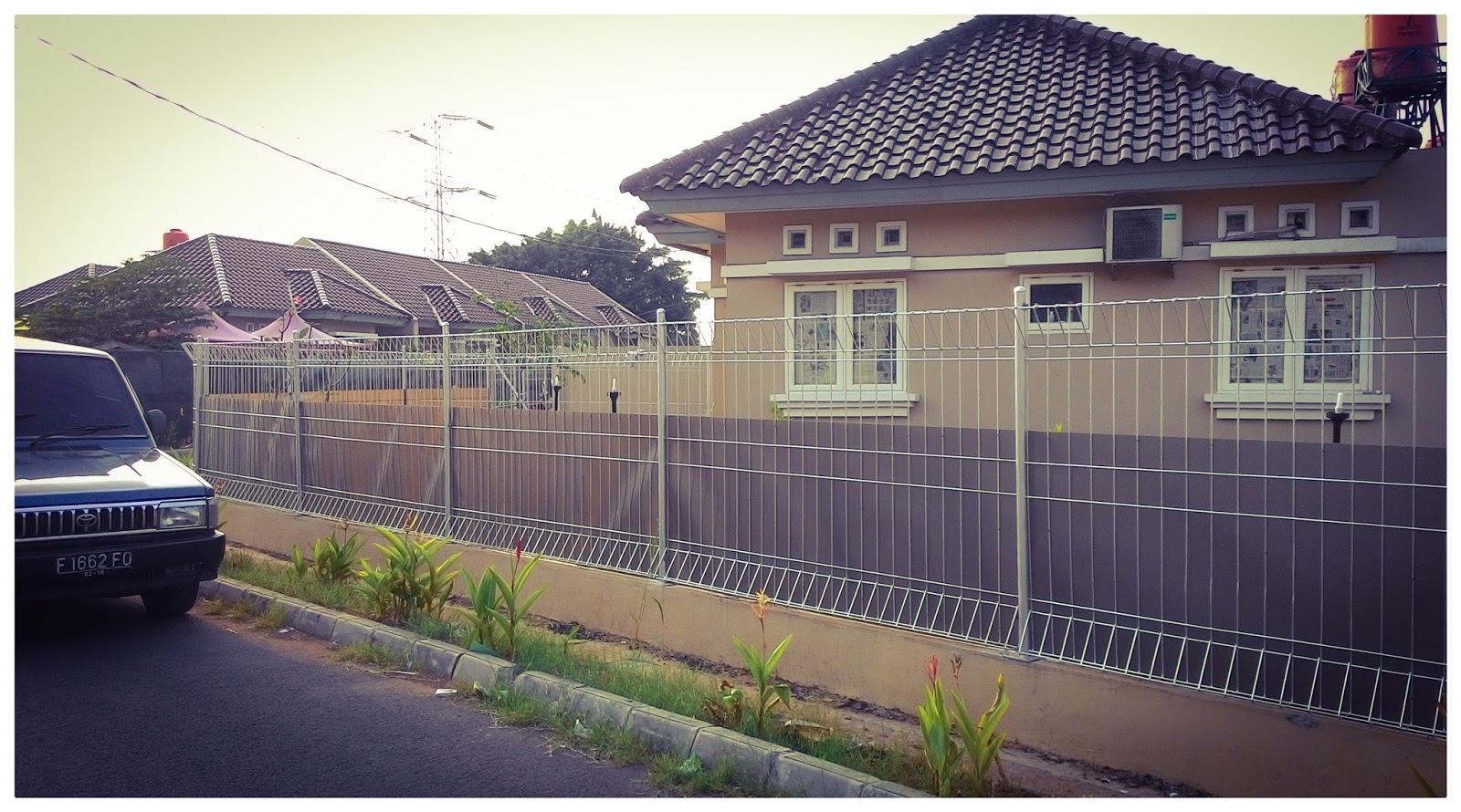 Gambar Pagar  Rumah  Galvanis  Desain Rumah 