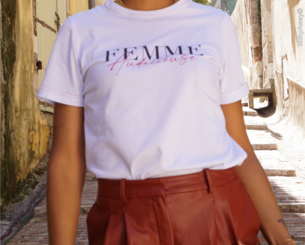 T-shirt Femme Audacieuse de Femme Rouge