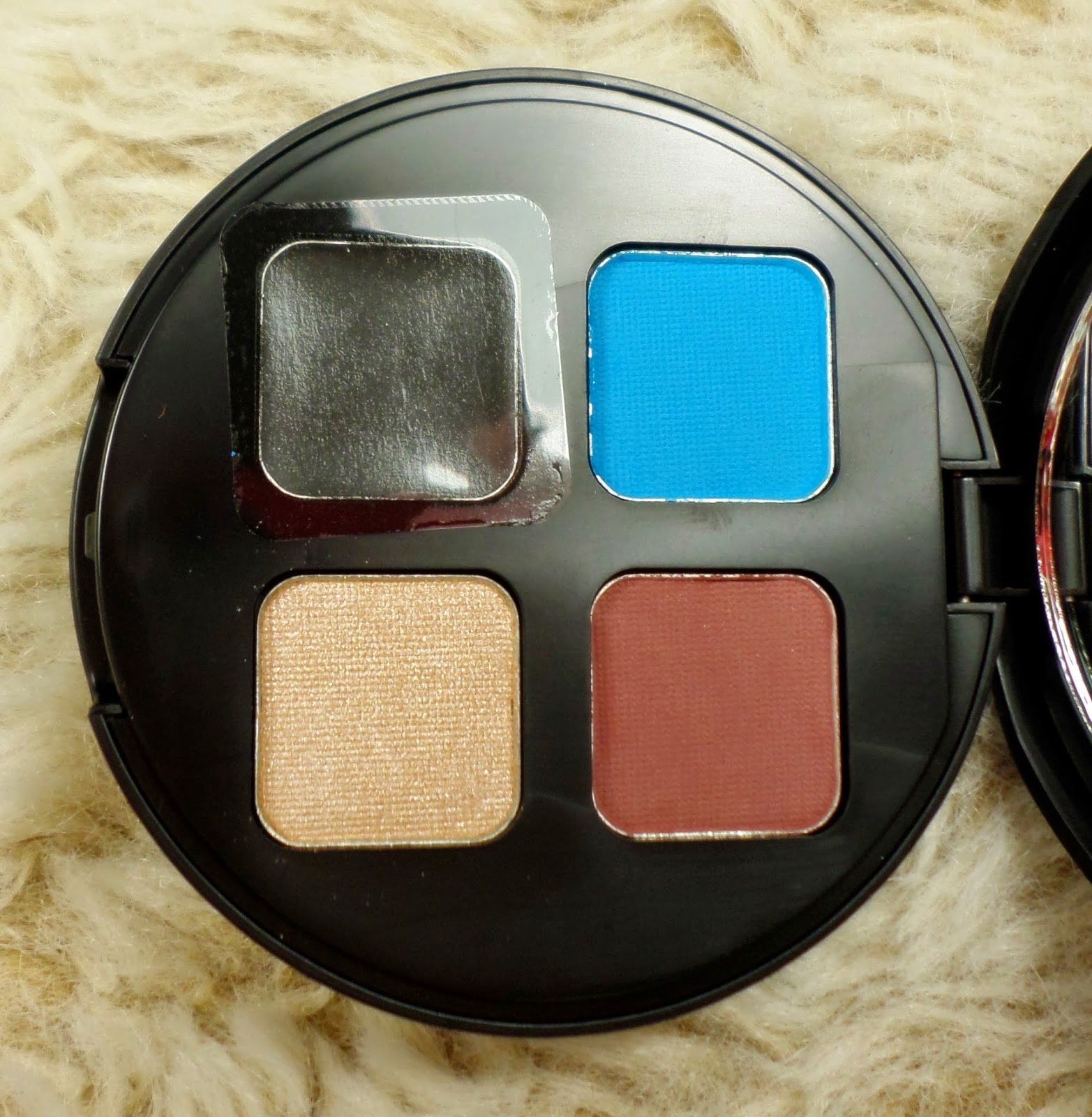 Seventeen FREE Gift With Purchase at Boots Seventeen Limited Edition Midnight Jewel Heist Eyeshadow Palette
