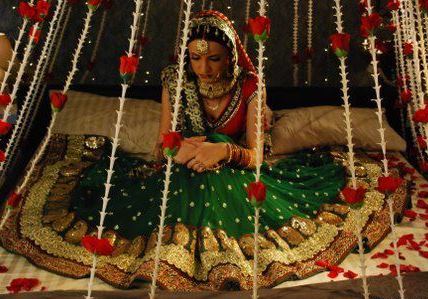 Boost the Romance on First Night of Wedding Lifestyle Fundas ...