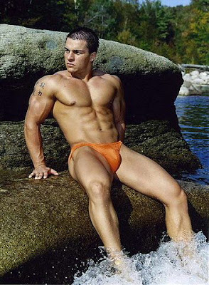 Swimpixx - pics of men in swimmwer: speedos, aussiebum, sungas, & nike. Brazilian homens nos sungas abraco sunga. Free photos of speedo men, hot gay men in speedos and aussiebum. Swimpixx blog for sexy speedos.