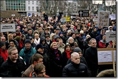 iceland_protest_calls_on_ministers_to_quit_large