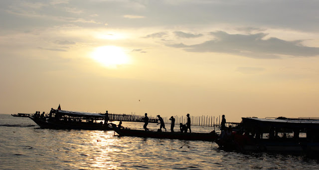 floating village siem reap tour