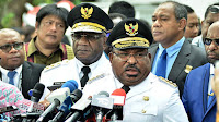 Dugaan Gratifikasi Rp. 1 Miliar, KPK Tetapkan Gubernur Papua Tersangka 