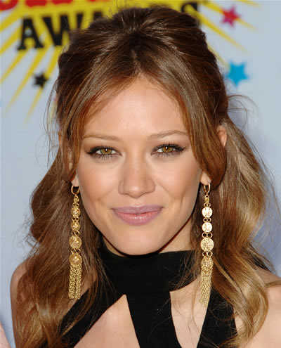 Blonde Celebrities on Hilary Duff Hairstyle Gallery   Female Celebrity Hairstyle Ideas