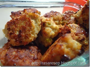  Ayam Perkedel Saus Pedas