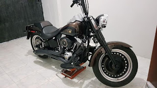 BURSA HARLEY BEKAS ONLINE : Dijual Moge Fatboy aniv 2013 np