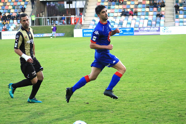 Vitoria y Olaortua en el partido en Lasesarre entre el Barakaldo y el Amorebieta