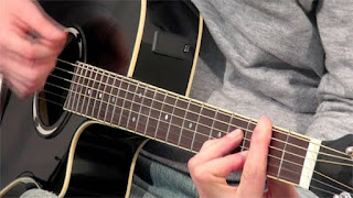 Suara Gitar Yamaha APX-500