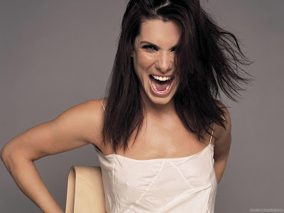 Glamorous Celebrity Sandra Bullock Wallpaper