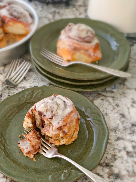 You don't have to heat up the oven for a quick and easy breakfast. Try making these Pumpkin Cinnamon Rolls in the air fryer.  You will not be disappointed.