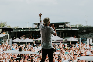 A concert | Hearing aid near Alma, MI