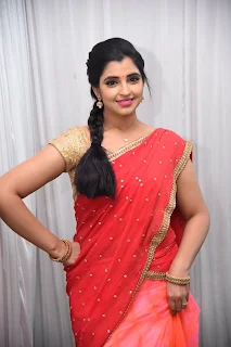 Telugu Anchor Shyamala in Pink and Red Half Saree Stills