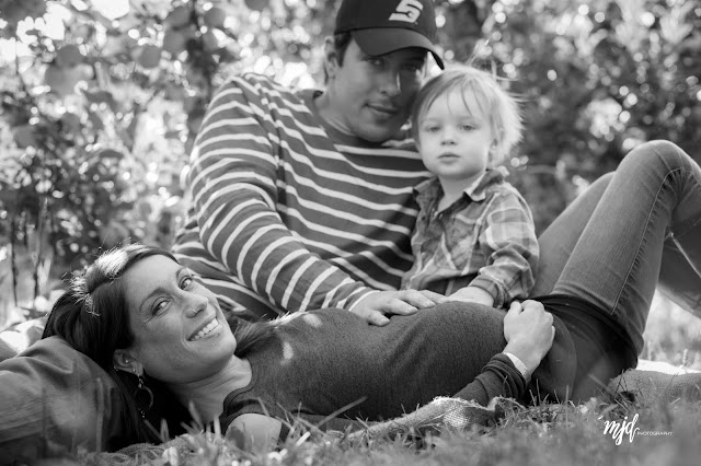 MJD Photography, Martha Duffy, Maternity Family Session, Allyson's Orchard, Walpole, NH, New Hampshire