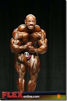 dexter jackson_muscular pose