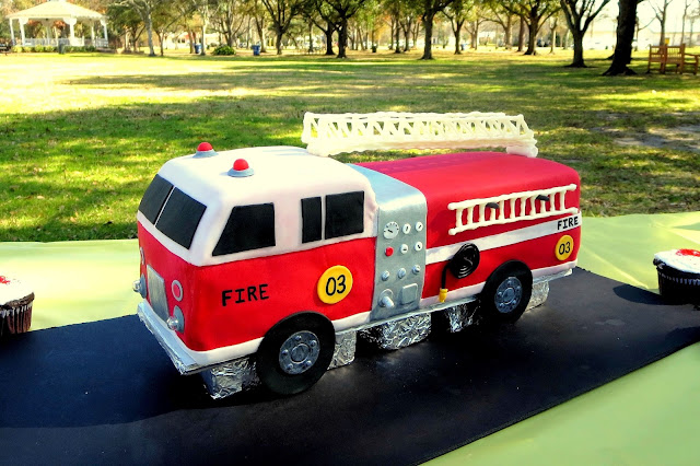 3D Fire Truck Cake 2