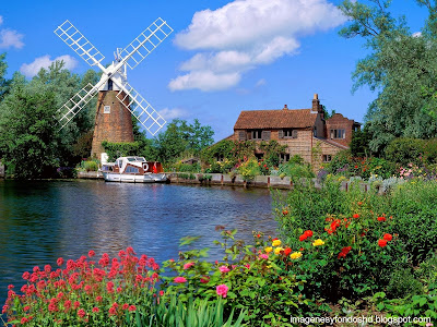Holland_Windmhle-landscape-beautiful-lake-water-blue-wallpaper-photo-flower-color-boat
