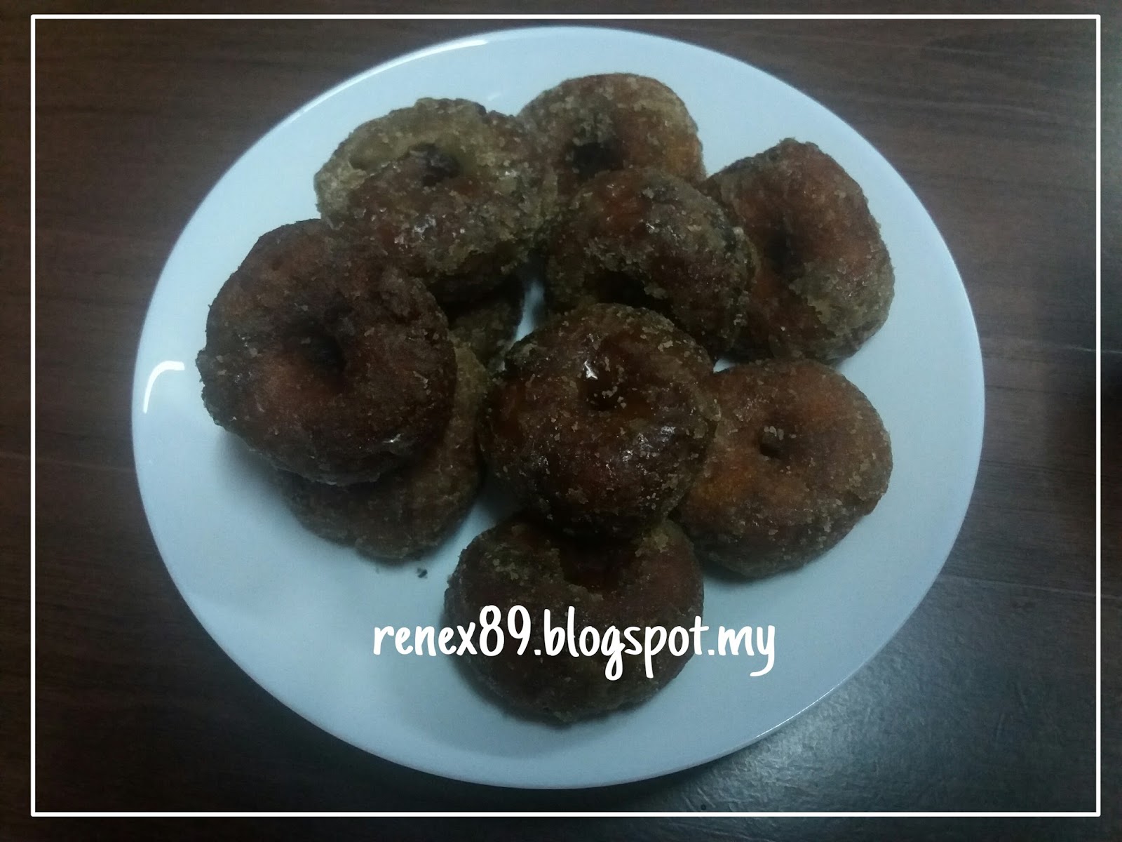 Kuih Keria Gula Melaka & Coconut Shake Batu Berendam 