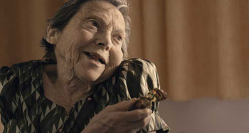 María en un fotograma de la película La plaga