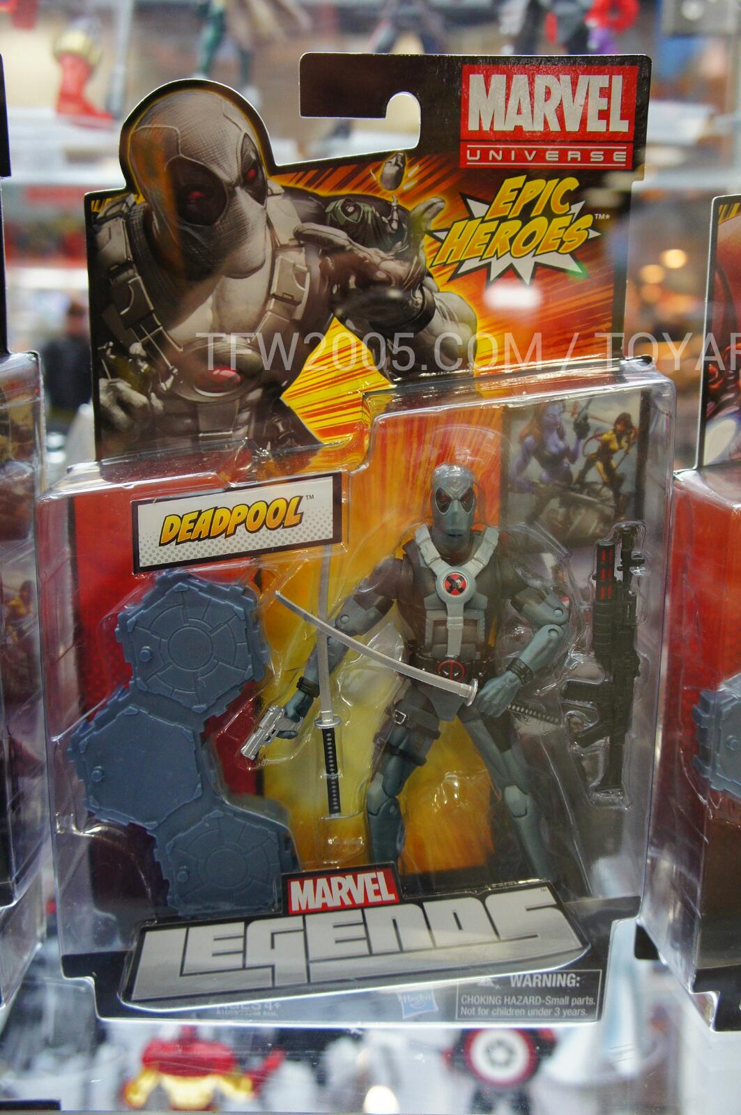 SDCC 2012 First Look At Deadpool Marvel Legends Figures Deadpool