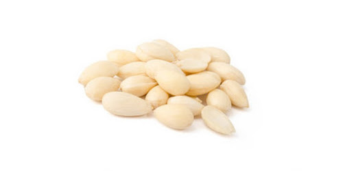 jual KACANG ALMOND Saumlaki<br/>