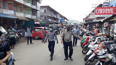 Patroli Pasar Sui Pinyuh, Petugas Sosialisasikan Prokes dan Antisipasi 3C