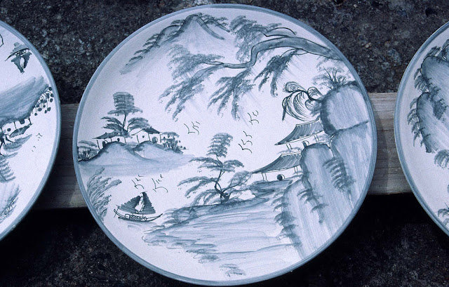 Vietnamese ceramic plate