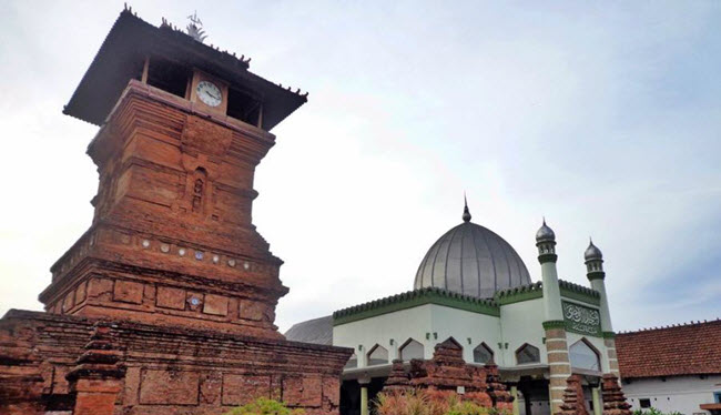 Menelusuri Tradisi Islam di Nusantara Mikirbae com
