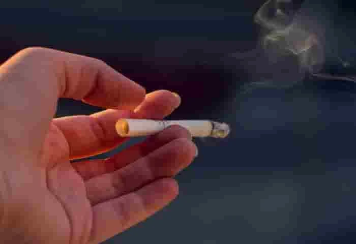 News, Top-Headlines, News-Malayalam-News, National, National-News, Health, Health-News, Lifestyle, Lifestyle-News, Common Habits That Can be as Dangerous as Smoking.