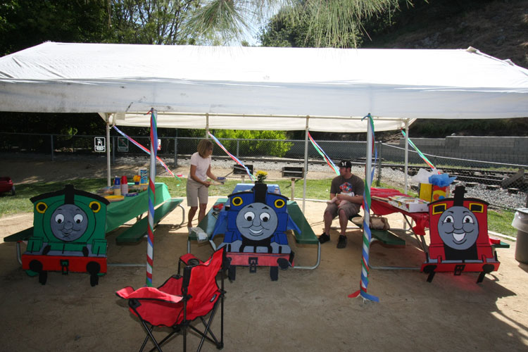 Train Decorating Ideas