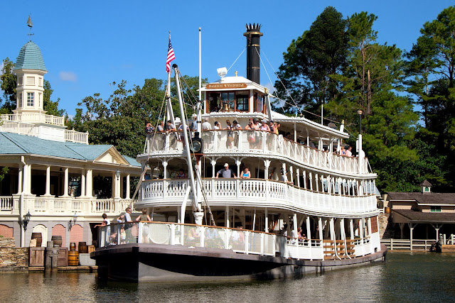 Barco a Vapor em Liberty Square no Magic Kingdom