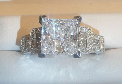 Intensive shape radiant diamonds ring