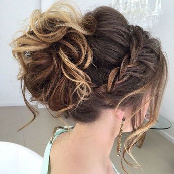 Hairstyles For Proms and Other Events