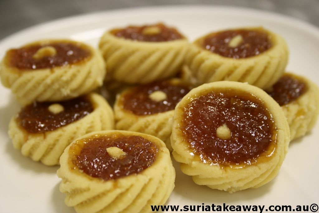 Makanan Melayu Tradisional: Kuih Tat Nenas