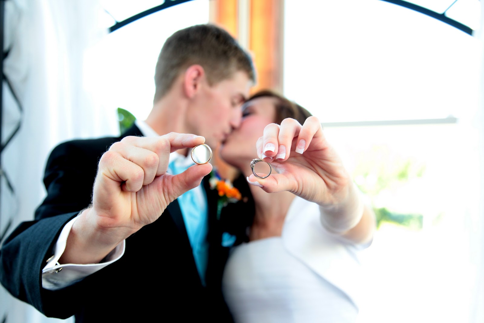 birds wedding picture