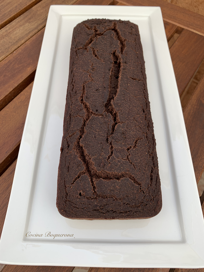 Bizcocho de plátano y chocolate (sin gluten y sin lácteos)