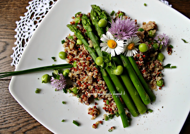 www.qb-quantobasta.blogspot.it: Insalata di quinoa con piselli, asparagi e tonno