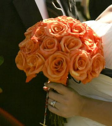 I wanted a ball of orange roses for my bouquet