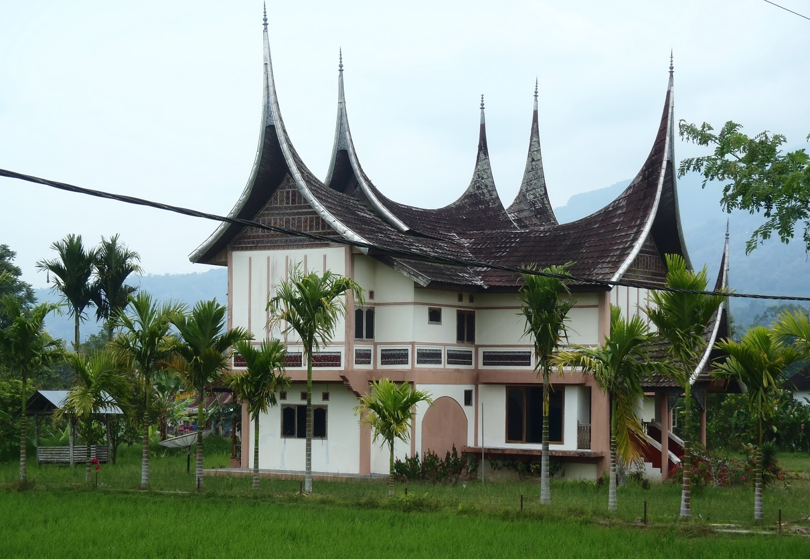 W Tajlandii i Indonezji Minangkabau Rumah Gadang  and its 