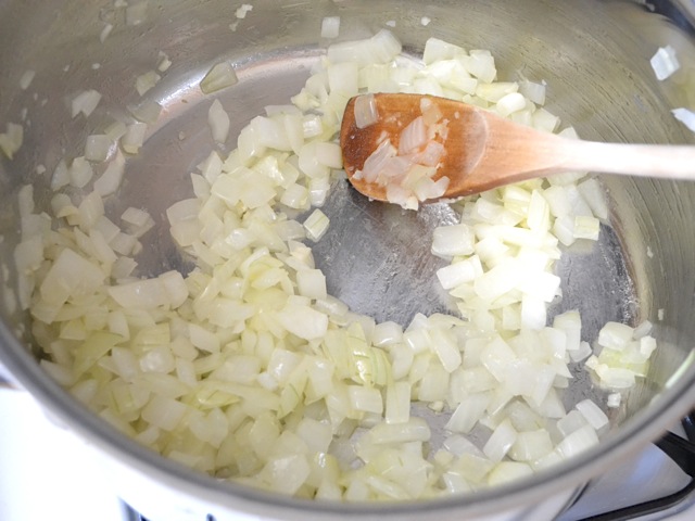 cook onion garlic