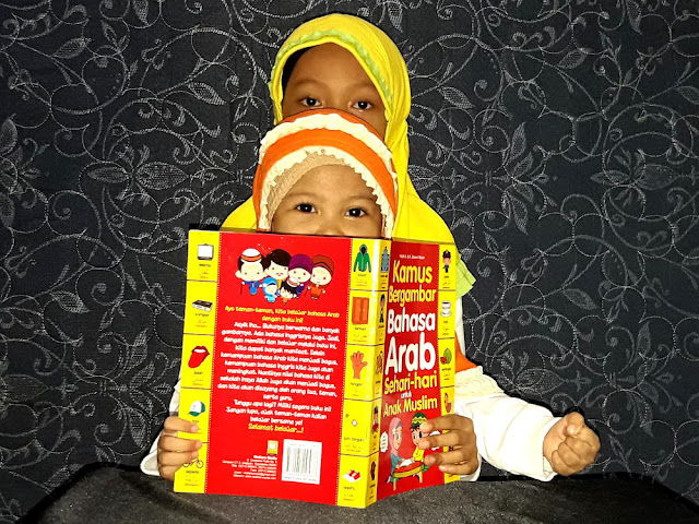 Kamus Bergambar Bahasa Arab Sehari-hari untuk Anak Muslim: Pas sebagai Langkah Awal Mengenal Kosakata Arab